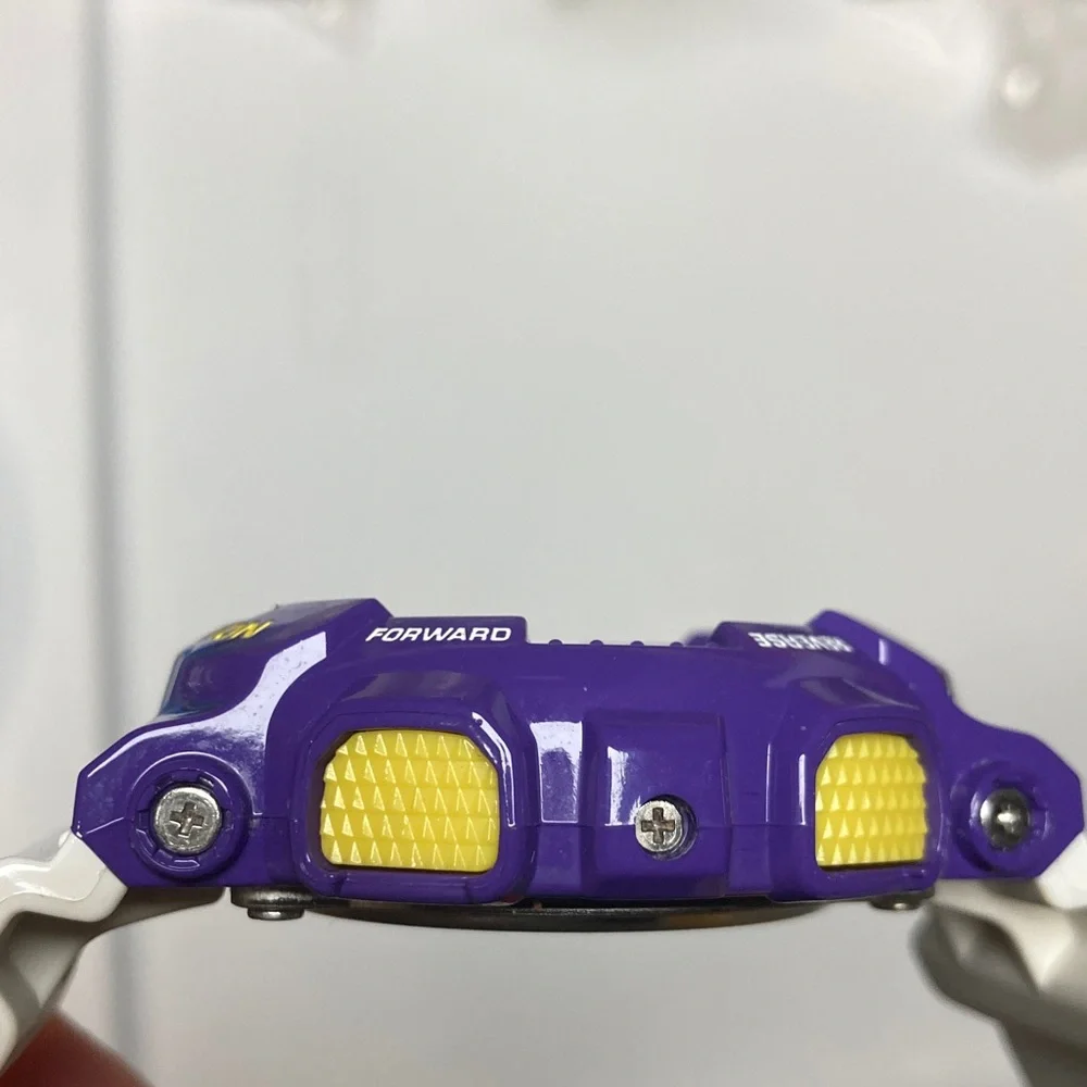 Casio Gshock GD120CS, crazy color series, Lakers colors, working battery